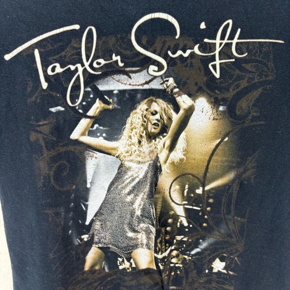 Taylor Swift Fearless Tour Official T-Shirt Size Small VTG 2009 Gildan Black - Picture 3 of 7